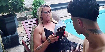 Enteado Fode Madrasta Na Frente Do Seu Irmao Virgem