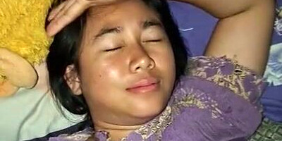 Memek Tante Tobrut Dijilmek Bulu Tipis