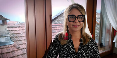 Pov Glasses Blowjob - First Porn Video - 20 Minutes Blowjob