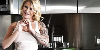 Amative Daisy Monroe - big tits scene - PUBA