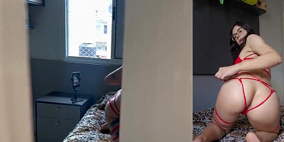 Sonnie caught Stepmon wanking on a videocall
