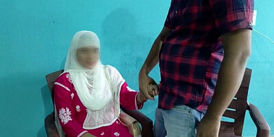 Indian Muslim lady has romp with her chief for the very first time during a job conversation, desi hindi audio fuckfest