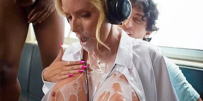 Danielle Renae Gangbanged Multiple Cumshots On Public Train