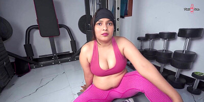 Gym chudai- Stepsis Offers her Cock-squeezing Labia to Brother-in-law for Exercise in Homegym with Hindi Hook-up Vid.