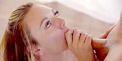 Great-looking Young Chick Molly Mae Is Fucking With A Pretty Huge Dick