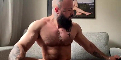 A ultra-kinky married lady calls a masculine to satiate her vaginal cravings. A crazy married assistant calls a legendary masculine and has bang-out with him to send the movie to her cuckolded hubby.