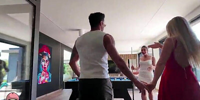 POOL TABLE 3SOME with 2 MIND-BLOWING STUNNERS - SPLASHING & PODOPHILIA