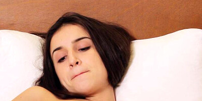 Nubiles: Shaved Jinny rushes hard slamming