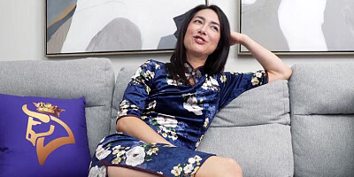 Dialogue with Japanese COUGAR Isabel Love