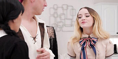 Good FFM hardcore fuck with Aria Valencia and Maria Kazi