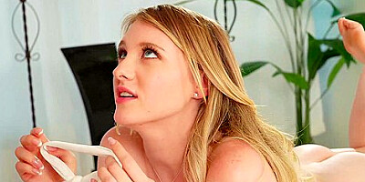 Melody Marks, a porn star, is an insatiable whore who can't get enough of secret solo sessions.