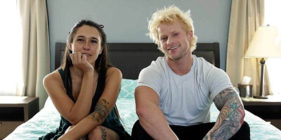 Bentley Mavericks The Ultimate Surfer Bro Gives Mackenzie Ford A Salty Treat!