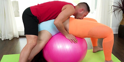 Curvy Scarletts Yoga Session Spiced Up With A Hard Cock