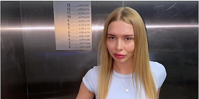 Pick Up A Stranger In The Lift - The Quickest Way To Have Sex With Luxury Girl And Alexa Martens