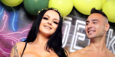 Pin-up Skylar Snow and Payton Preslee at payton preslee smut