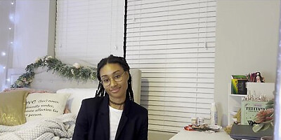 Lightskinned Ebony Teen Schoolgirl Squirts During Study Break
