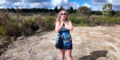 Lost On A Road Trip: Heidi Got Super Horny In The Car!
