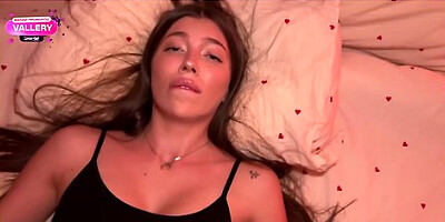 First Tinder date with a cock-thirsty hottie