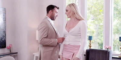 Blonde hottie with big boobs Kendra Sunderland gets fucked