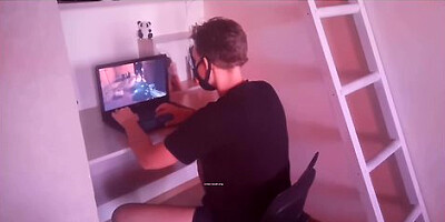 The Bitch Did Not Let Me Play Games And Got A Huge Dildo In My Pussy