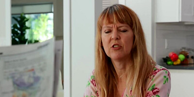 Exterminator with big titties serves two youngsters' penises