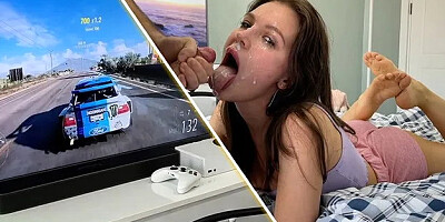 She was Just Playing Xbox and Suddenly got a Deep Slobbery Throat Fuck