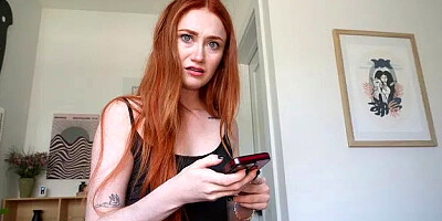 Petite Step-sis Can't Stop Taking Nude Photos - Scarlet Skies
