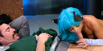 Awesome porn parody with blue-haired whore and knight