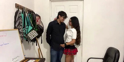 Student Convinces a Teacher to Pass Her