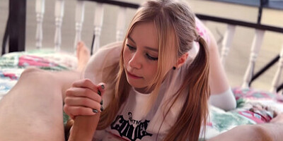 Beautiful Roommate Girl Lost A Blowjob Bet And Got Fucked