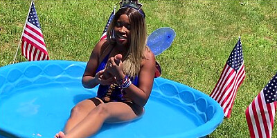 Backyard Fourth of July fun with wet pussy play