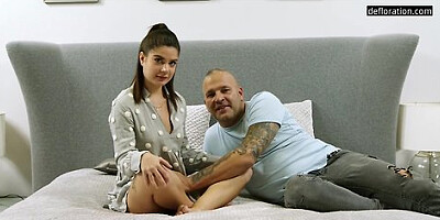 Big Cock Into Her Virgin Pussy
