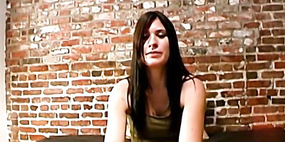 Nice-looking hussy at amateur sex