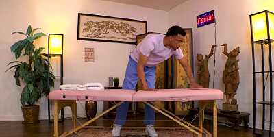 Lady Lynn in Lynn Gets a Massage with All the Extras - JeffsModels