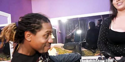Magnetic Khloe and Stretch - interracial sex - The Habib Show