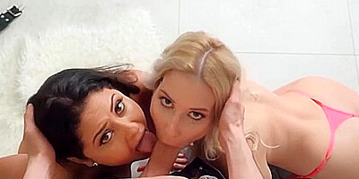 Blonde Video With Extravagant From With Sharon White, Jordi Polla And Jordi El Nino Polla