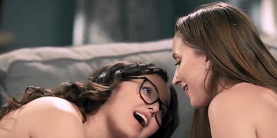 Laney Grey, Leana Lovings And Hard Rock - Share Cock On The Couch