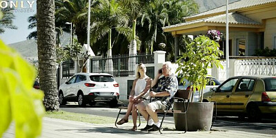 Watch extraordinary Mary Monroe's trailer