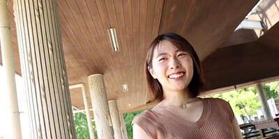 純朴スレンダー美人妻が手マンとクンニ濡れてビッチ感高まるフェラ