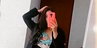 Beautiful Hot Teen Dancing And Showing Her Perfect Body With A Beautiful Face