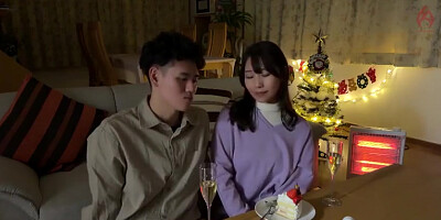 Hez-891 [47-year-old Stepmother Of 3, Resident Of Abiko City, Working In A Restaurant] Cumming Inside A Uterus On The Verge Of Menopause. A Five-month Record Of A Loving Affair Between A Married Woman And A University Student 18+ Trying To Conceive A Flow