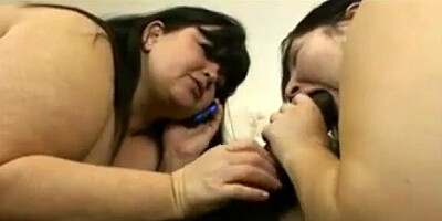 PLUS-SIZE step-mom and daughter-in-law inhaling a big black cock.