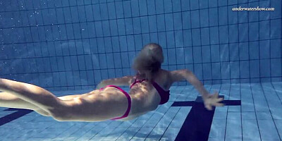 Flashy Elena's solo female movie