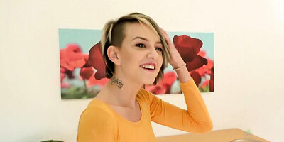 Elegant Pressley's masturbation movie