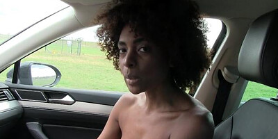 Ebony Luna Corazon pussy eating