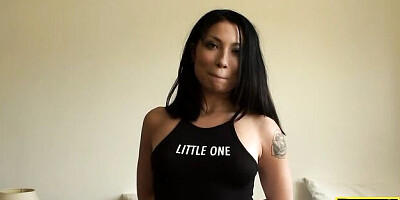 Sensuous Rina Ellis at kink scene