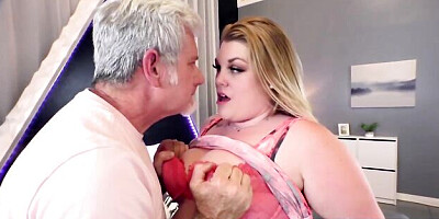 Stunner madam's blonde clip