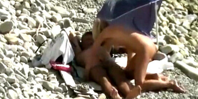 My niece Ella gets laid on public beach