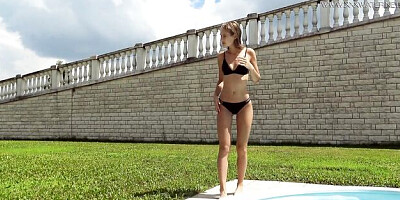 Sexy Tiffany Tatum at fingering smut