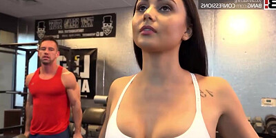 Ariana Marie s gym hot story